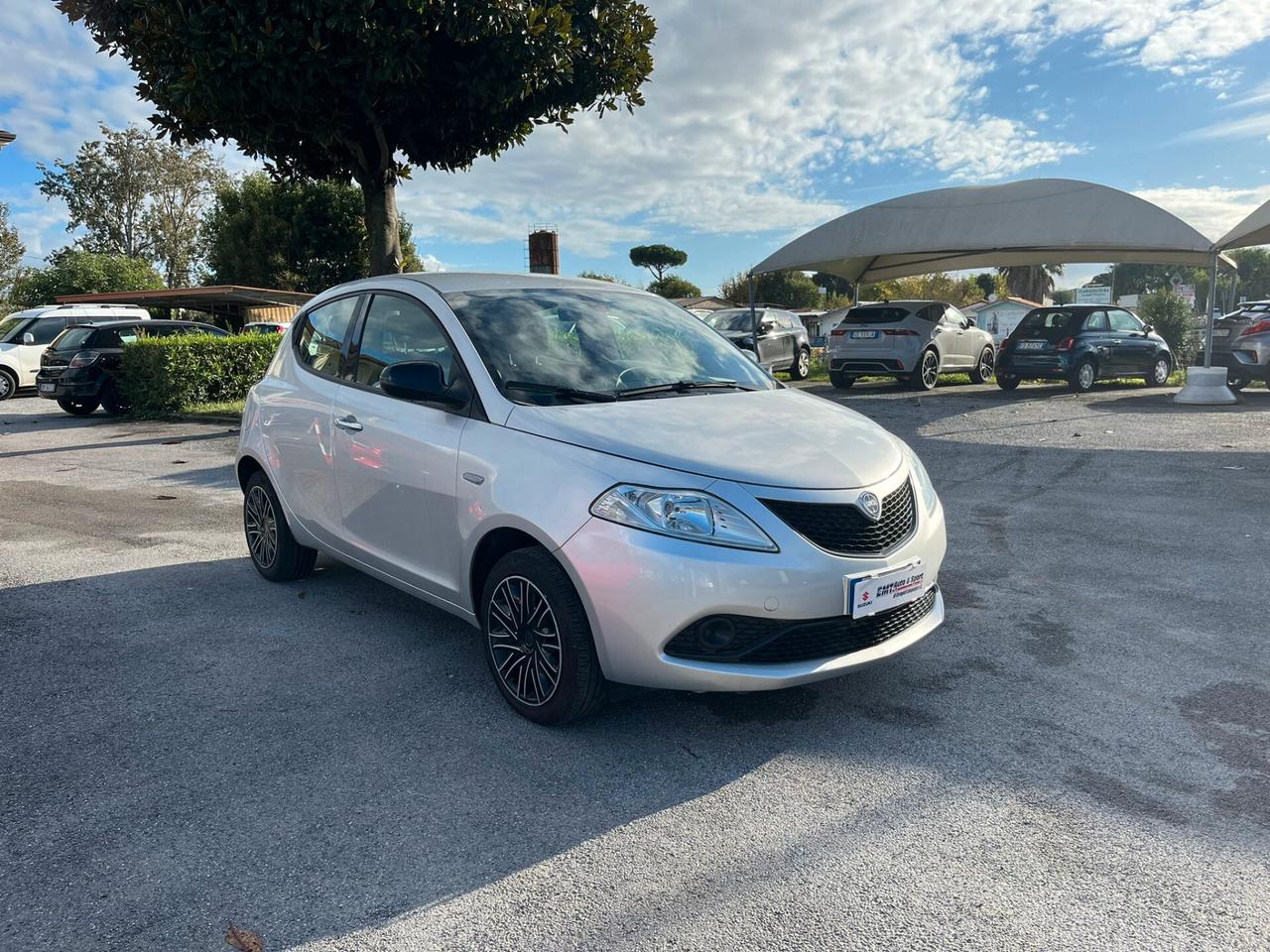 Lancia Ypsilon 1.2 69 CV 5 porte S&S Elefantino Blu