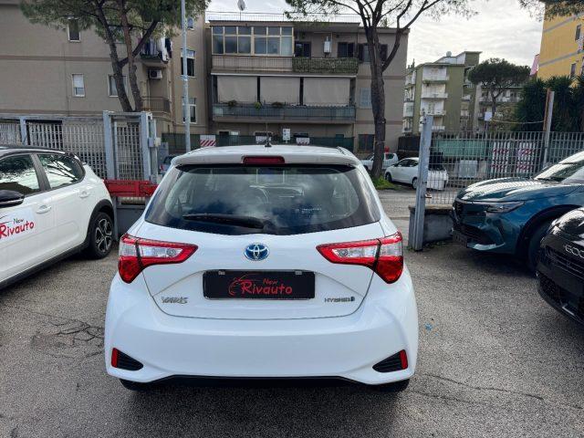 TOYOTA Yaris 1.5 Hybrid Trend 'White Edition' Automatica Tetto