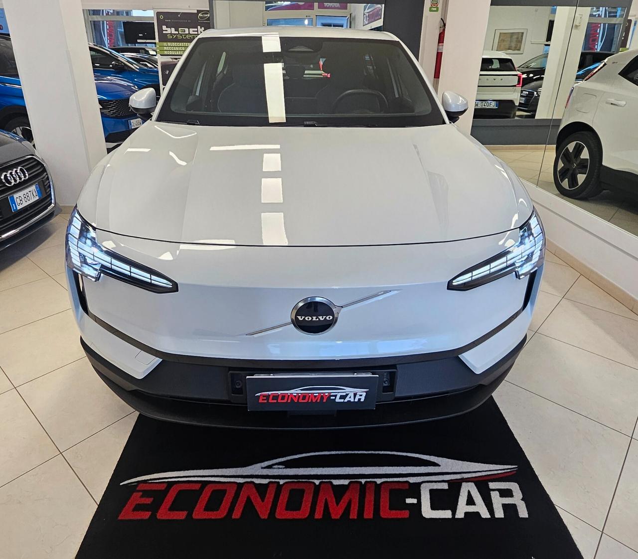 Volvo EX30 Single Motor Extended Range RWD Core