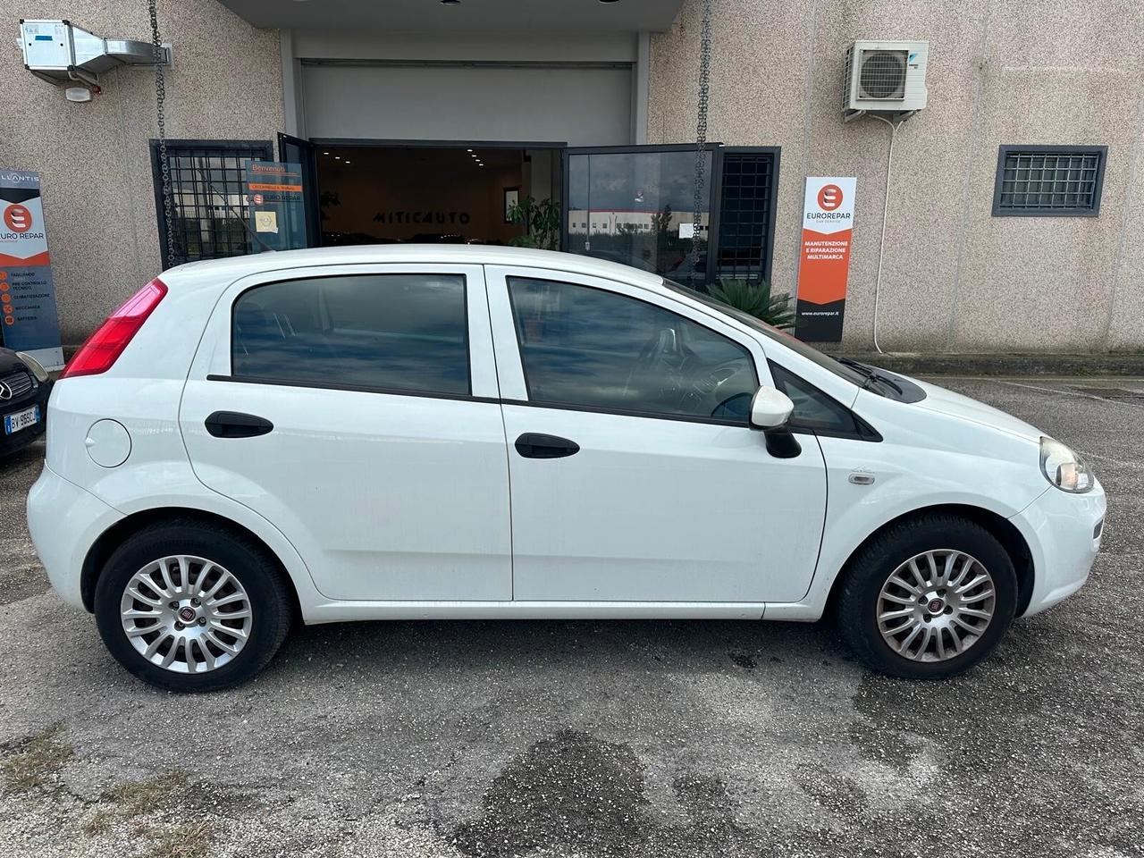 Fiat Punto 1.4 8V 5 porte GPL - ADATTA A NEOPATENT.