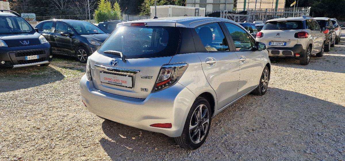TOYOTA Yaris 1.5 Hybrid 5 porte Lounge