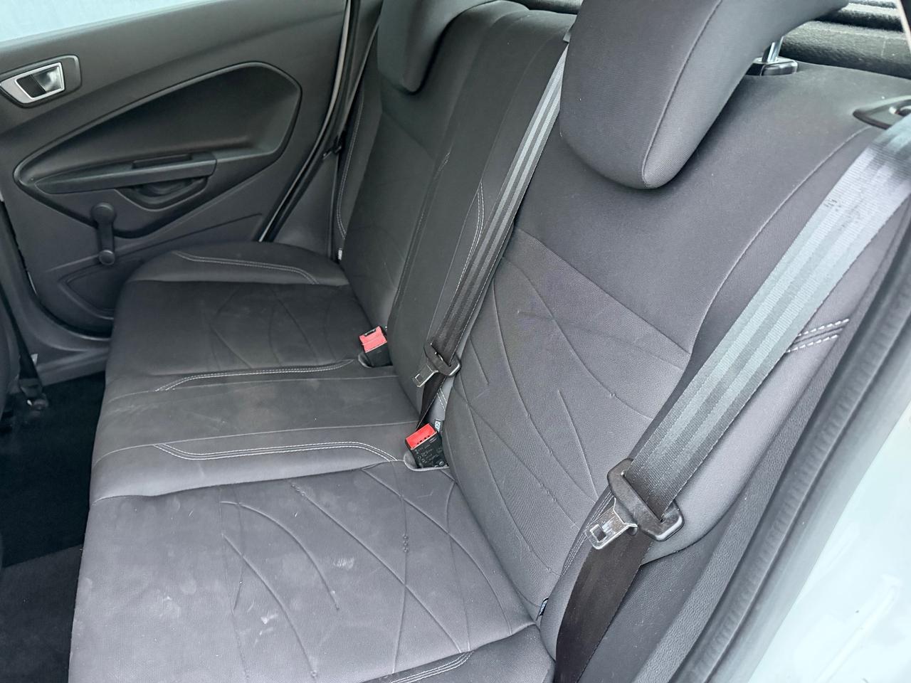 Ford Fiesta 1.4 5 porte Bz.- GPL Black & White Edition