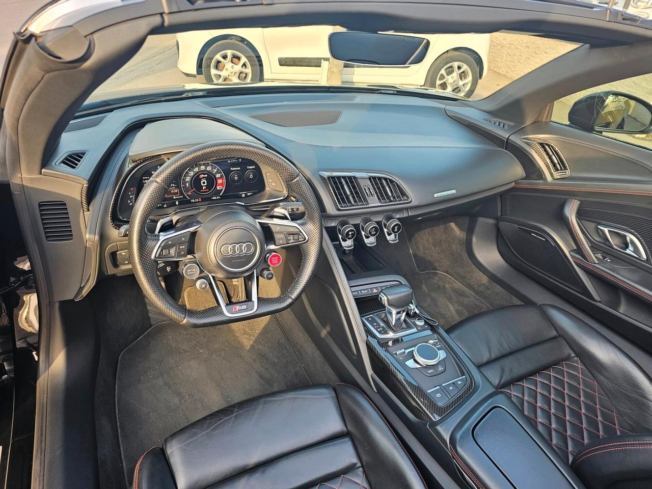 Audi R8 Spyder 5.2 540cv quattro Carboceramica