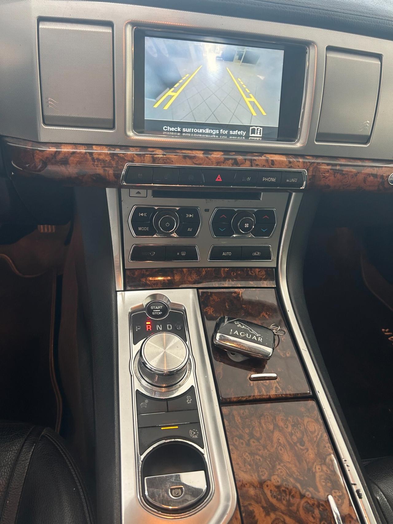 Jaguar XF Sportbrake 2.2 D 200 CV Luxury