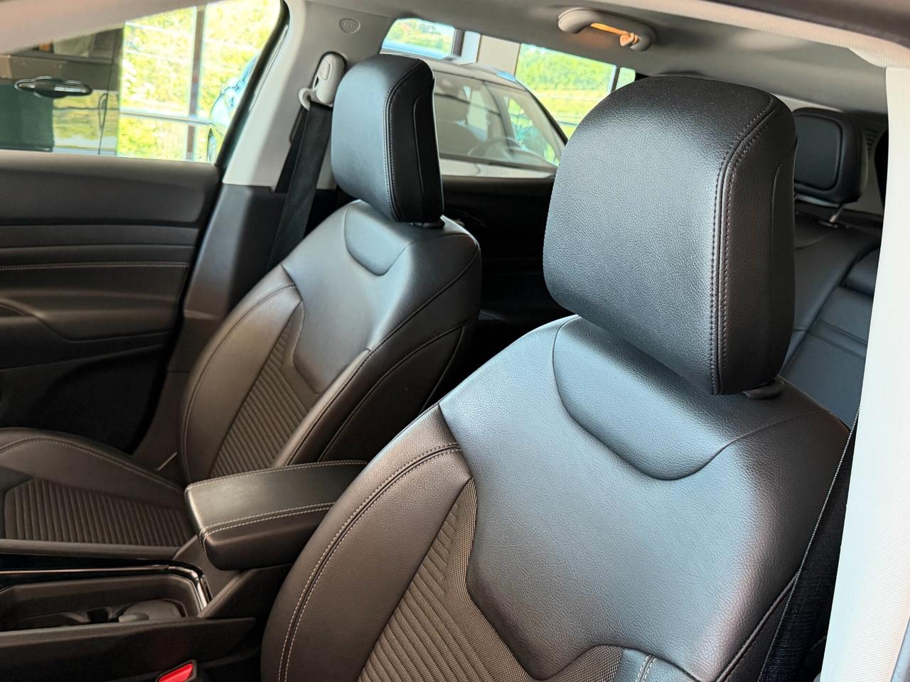 Jeep Compass 2WD 1.6 M.JET 130 cv. LIMITED (Nav)
