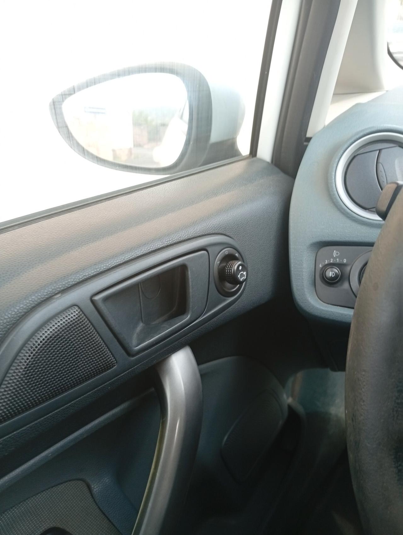 Ford Fiesta 1.2 16V 3p. Ghia