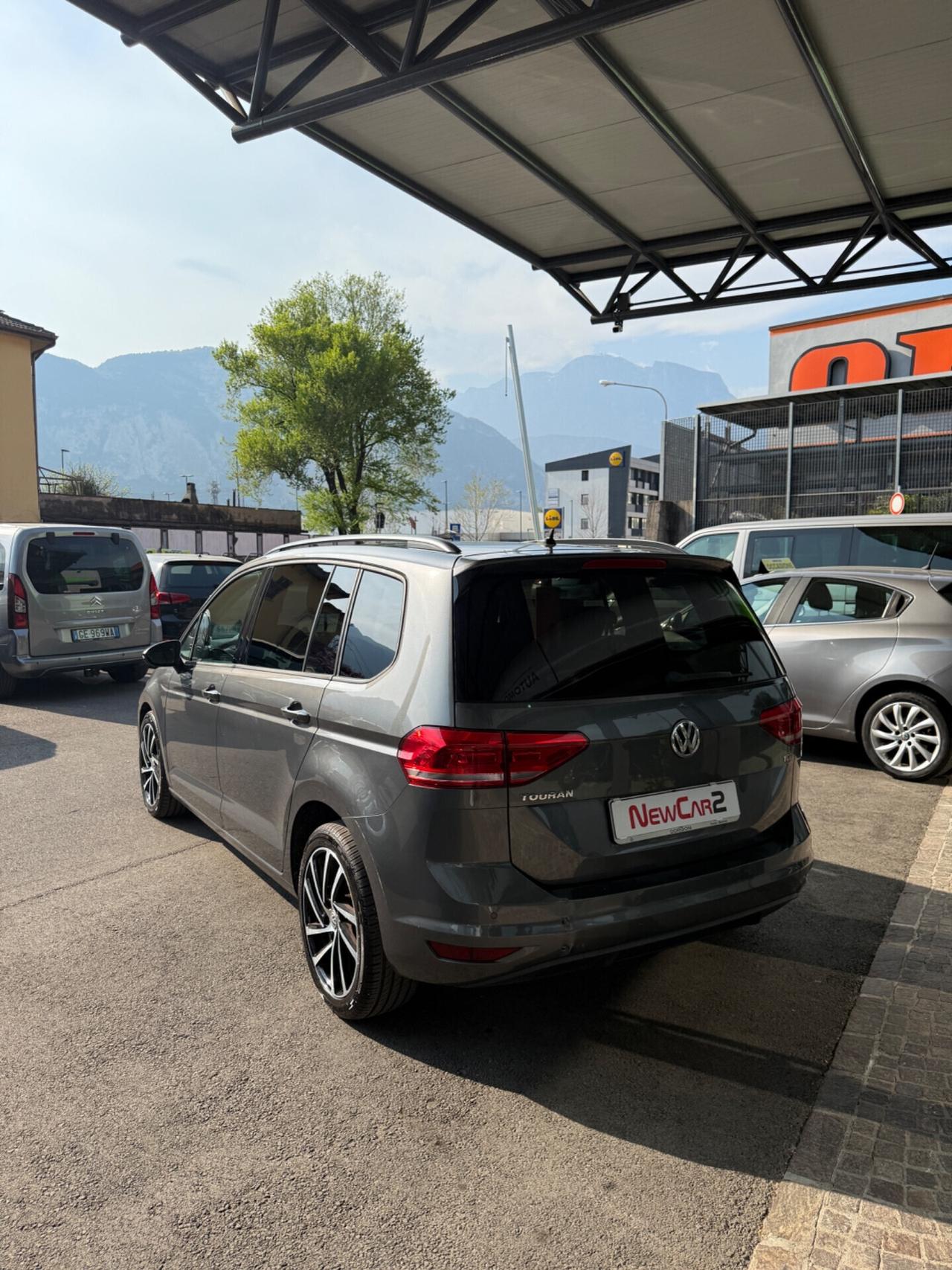 VOLKSWAGEN TOURAN 1.6 TDI SCR Executive 7 Posti