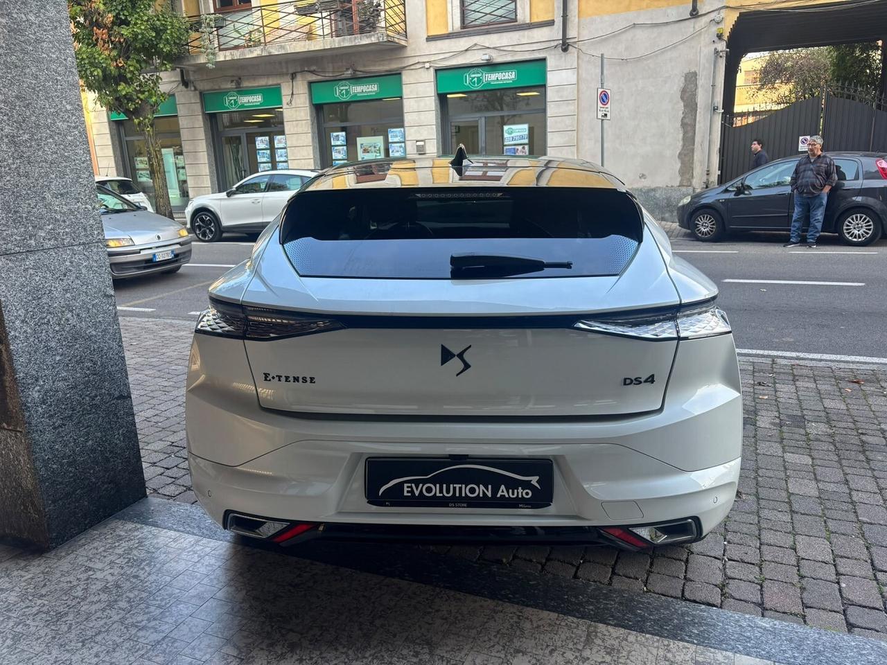 DS4 E-Tense 225 Cross Opera