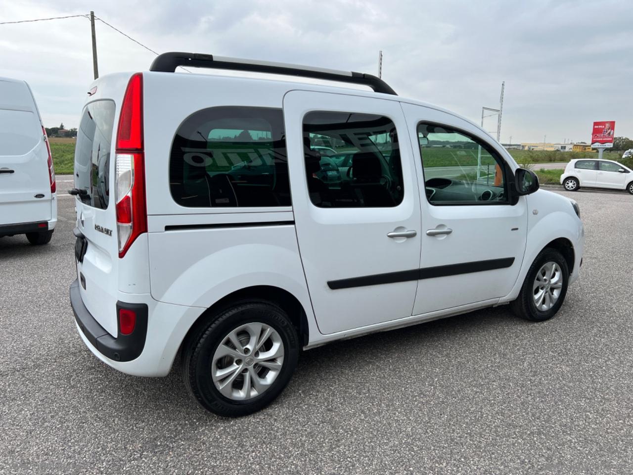 RENAULT Kangoo 1.5 dCi 90 CV 5p. S&S Limited IVA DEDUCIBILE