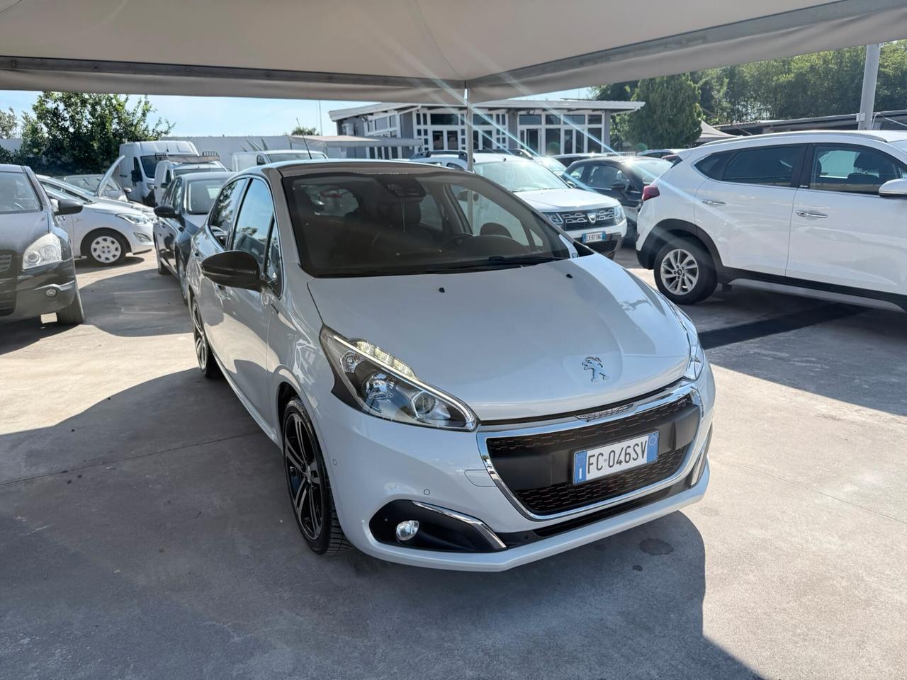 Peugeot 208 PureTech Turbo 110 EAT6 S&S 5 porte GT Line