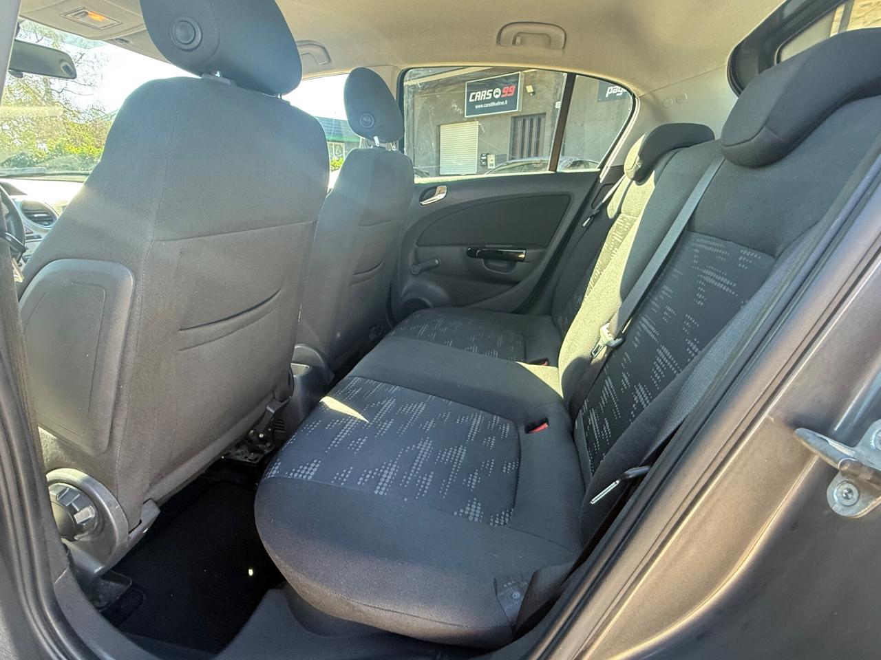 Opel Corsa 1.2 5 porte COSMO