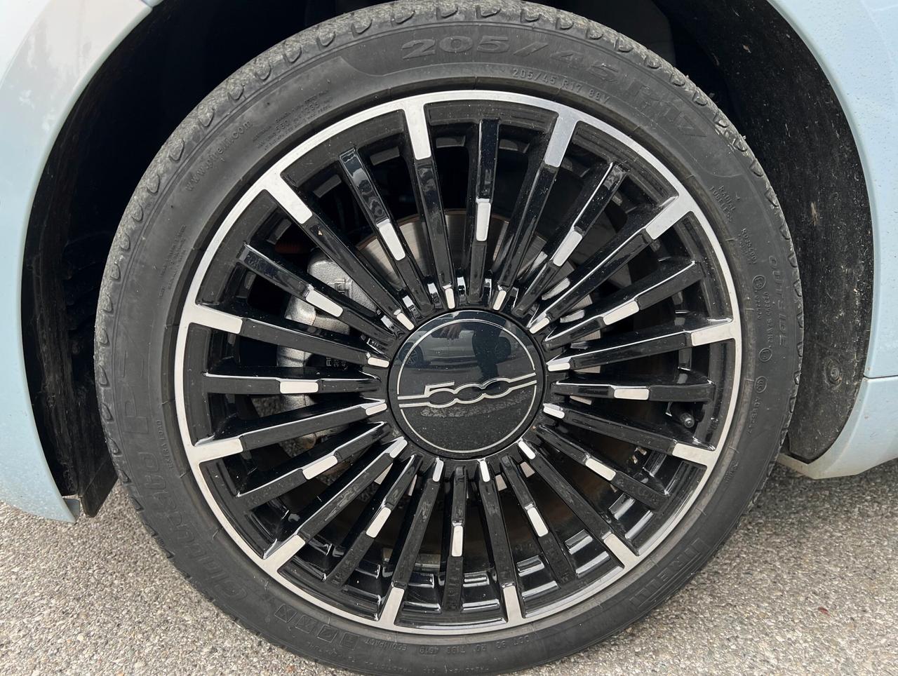 Fiat 500 La Prima Berlina 42 kWh
