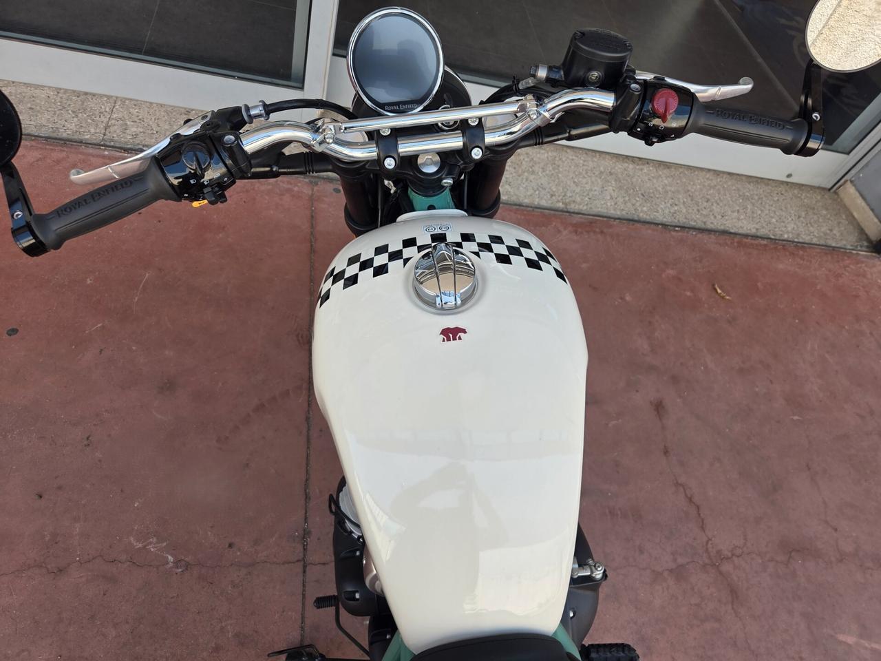 Royal Enfield Interceptor Bear 650