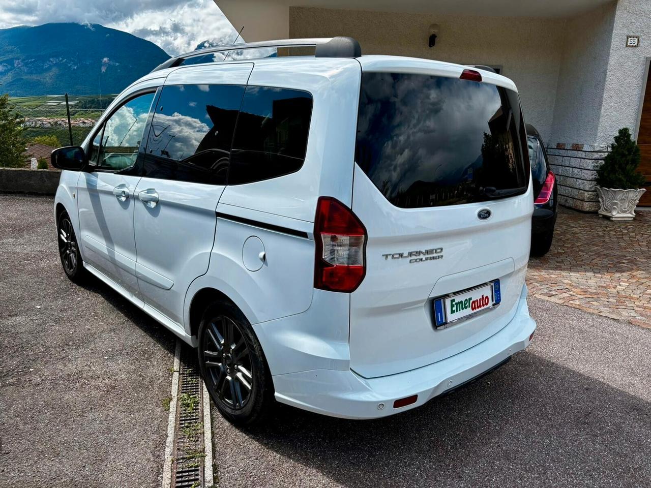 Ford Tourneo Courier 1.0 EcoBoost 100 CV Sport