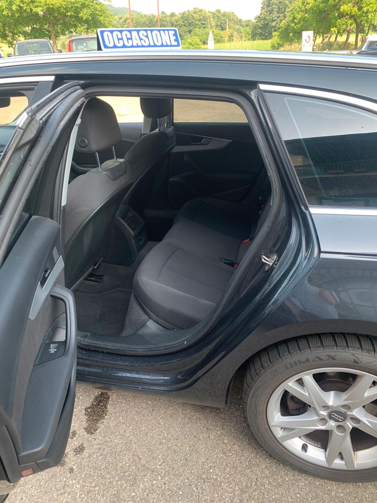 Audi A4 ambition - tutta tagliandata - 8 cerchi in lega - accessoriata - molto bella -automatica paddle
