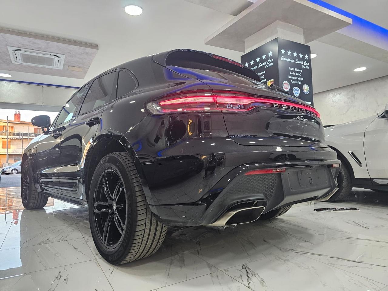 NUOVA PORSCHE MACAN TURBO 2.0 BENZINA 265CV CHRONO SPORT PACK