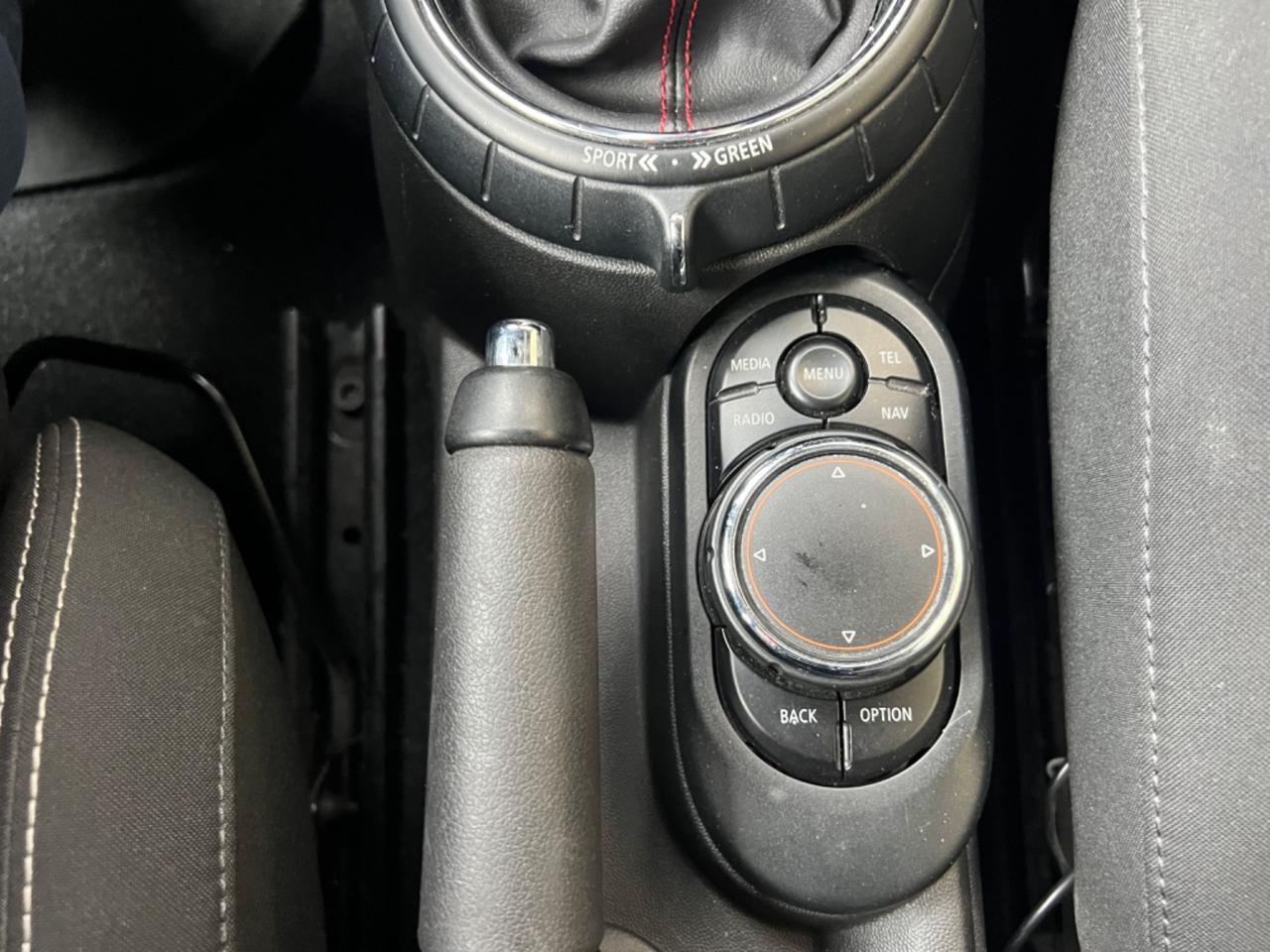Mini John Cooper Works challenge edition