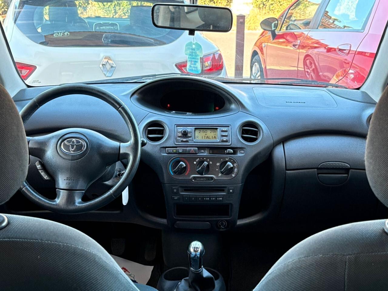 Toyota Yaris 1000 Expo