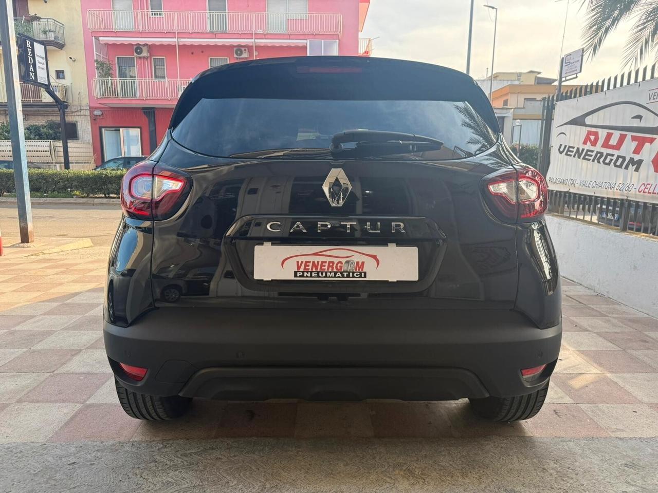 Renault Captur dCi 8V 90 CV EDC Sport Edition