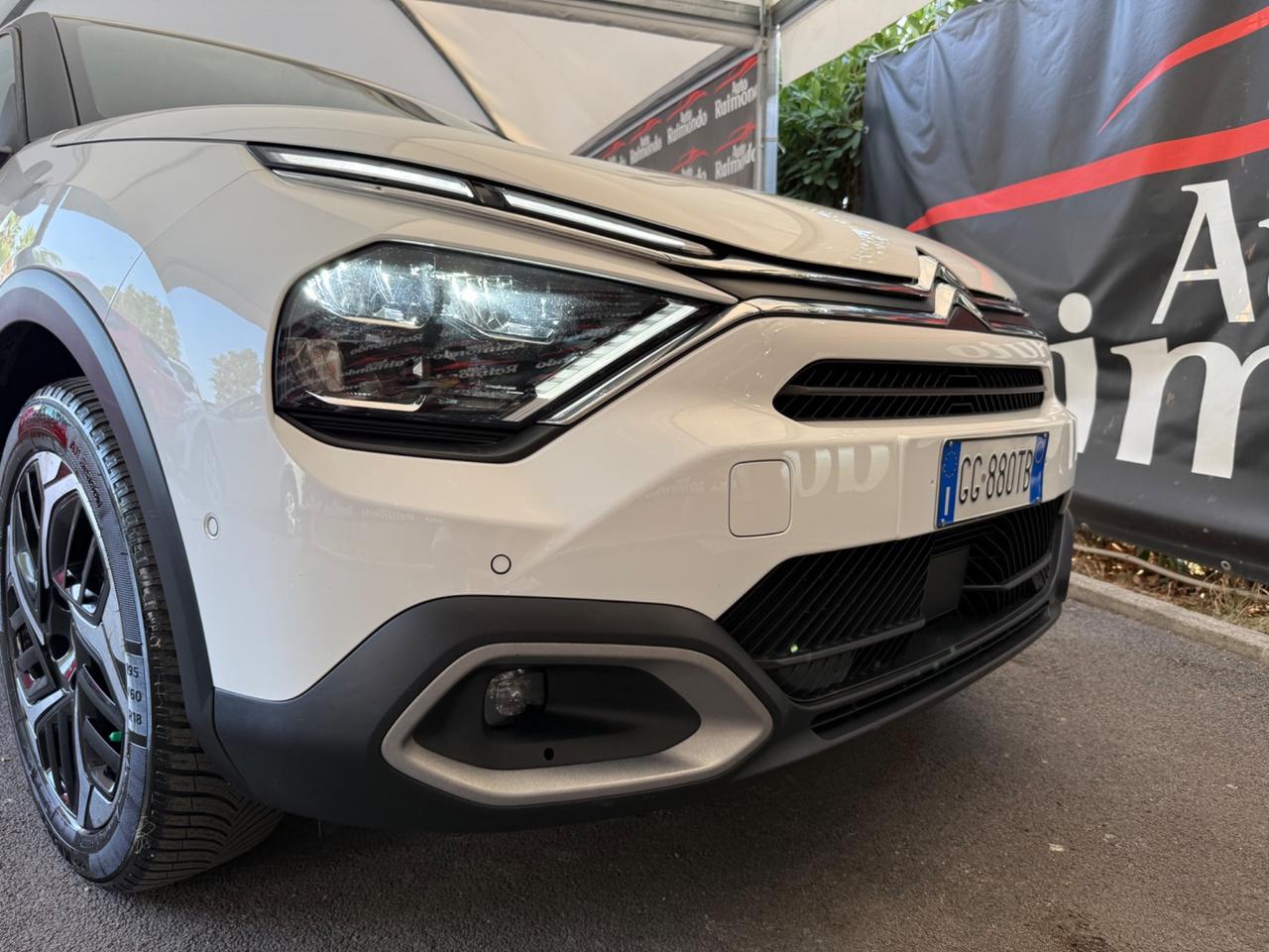 Citroen C4 PureTech 130 S&S EAT8 Shine