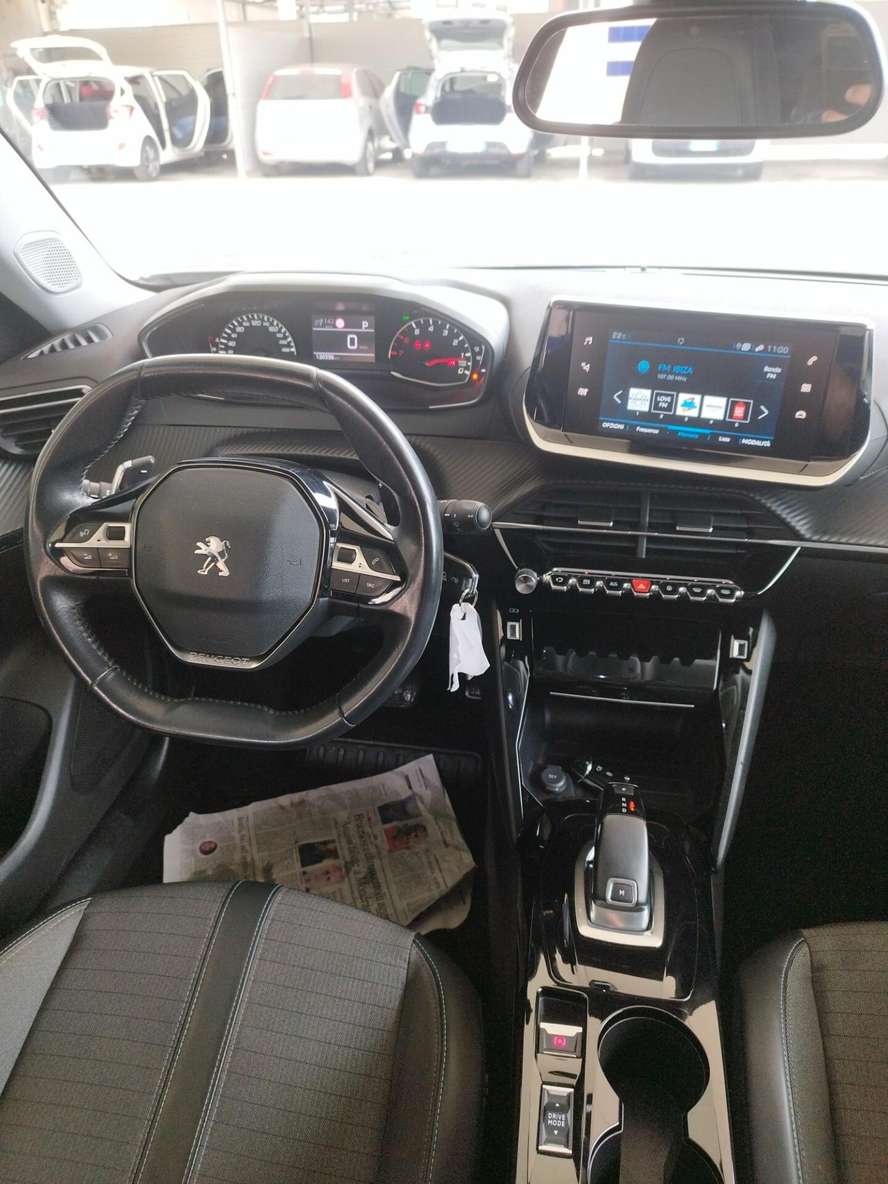 Peugeot 2008 BlueHDi 130 S&S EAT8 Allure