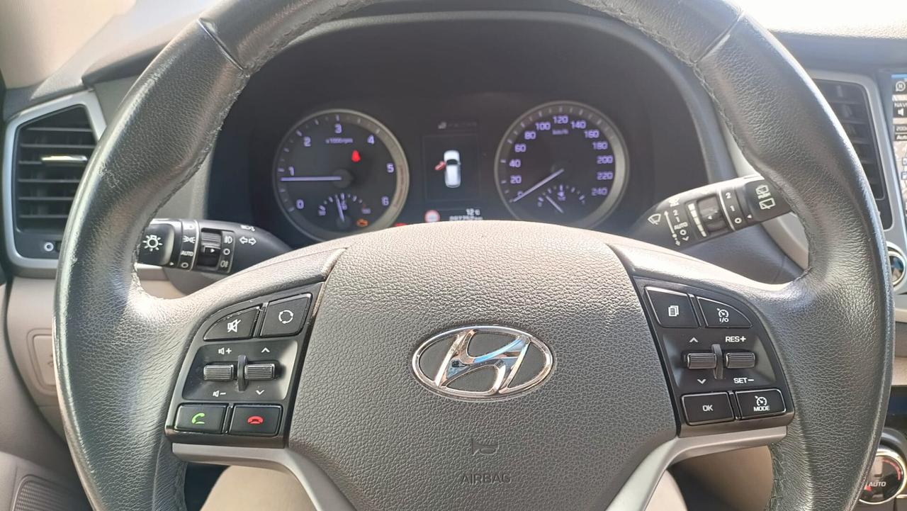 Hyundai Tucson 1.7 CRDi EXCELLENCE