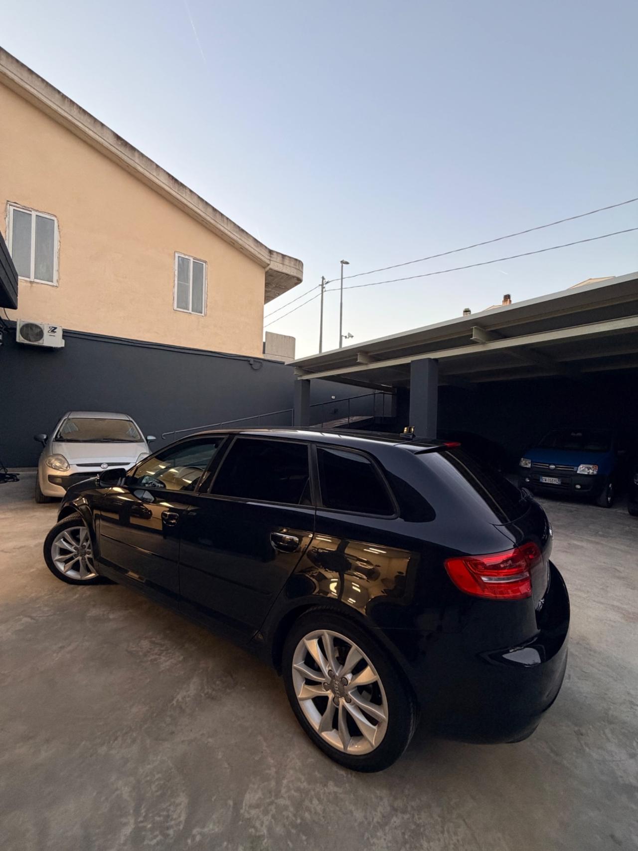 Audi A3 1.6 TDI 105 CV CR Ambition