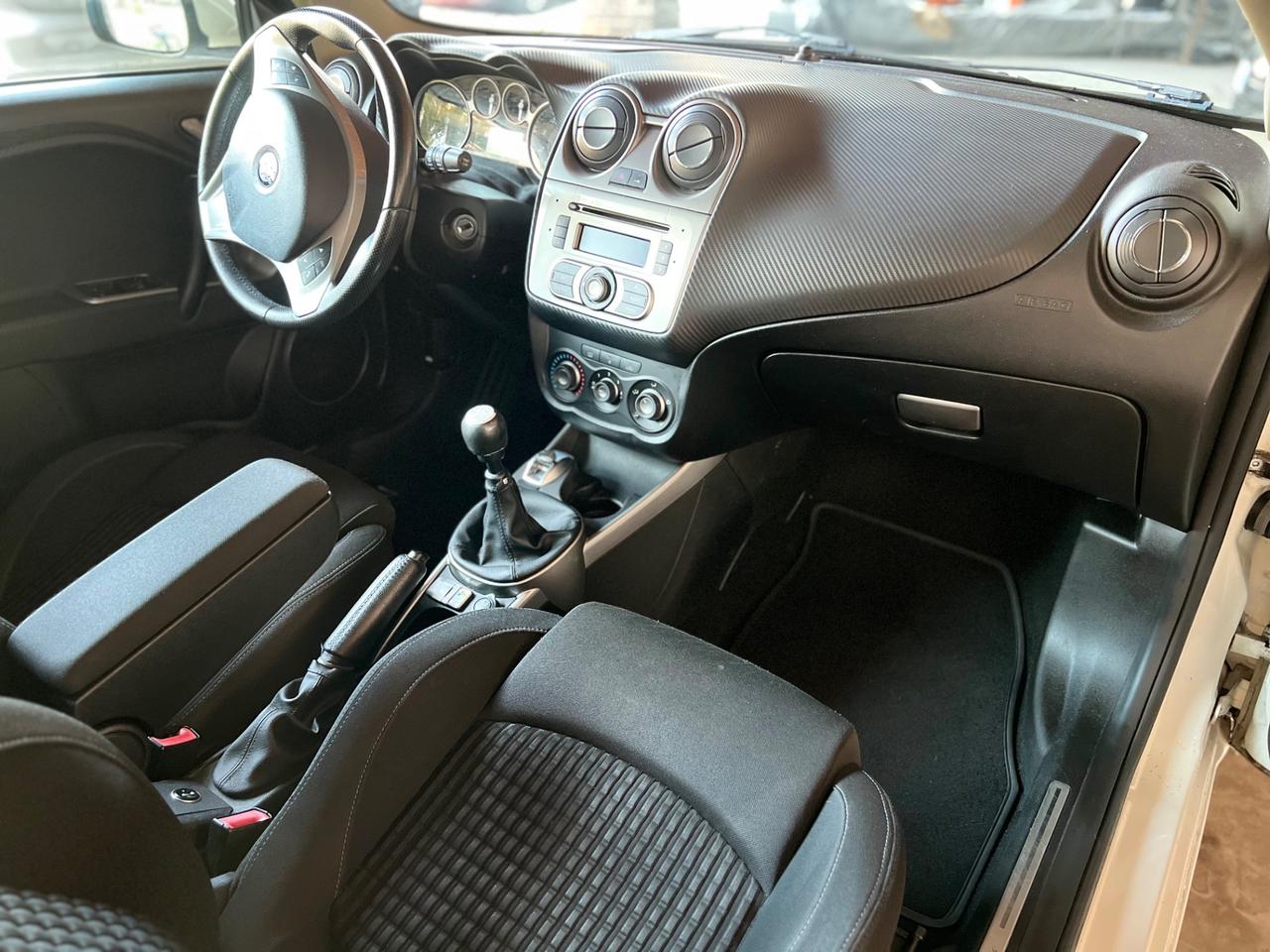 Alfa Romeo MiTo 1.4 95CV Distinctive Premium Pack