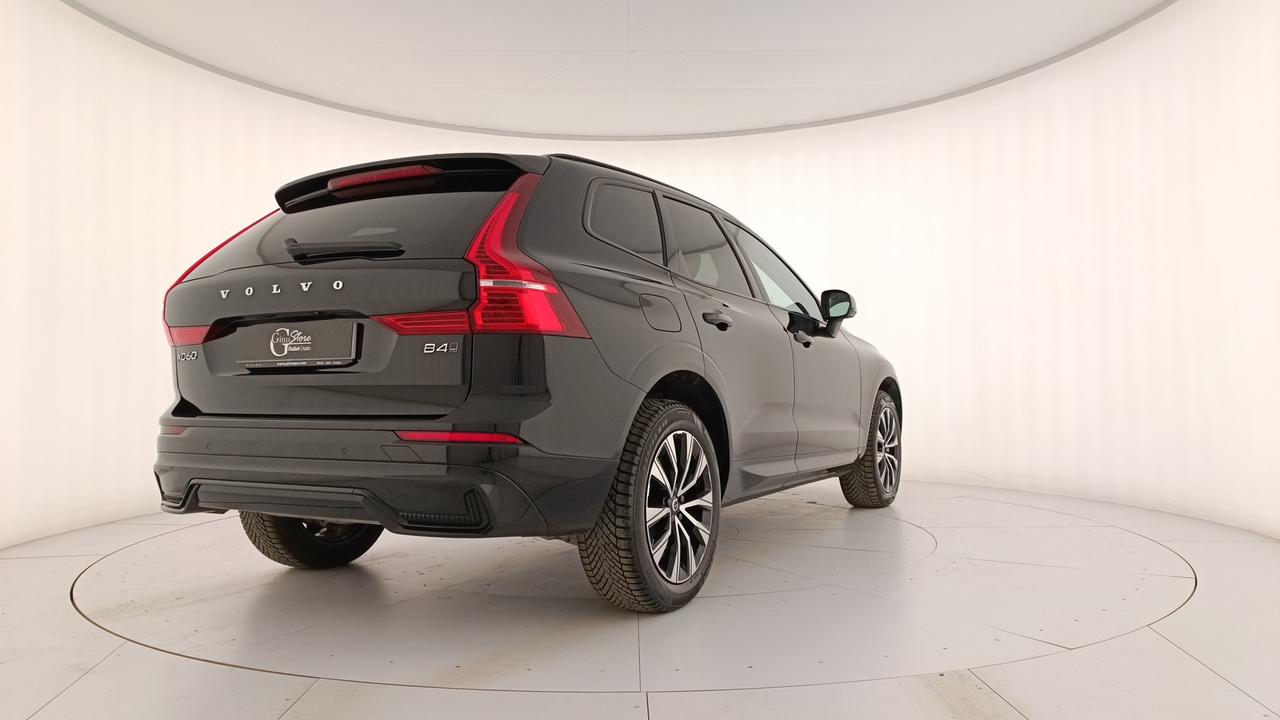 VOLVO XC60 2.0 b4 Plus Dark awd auto
