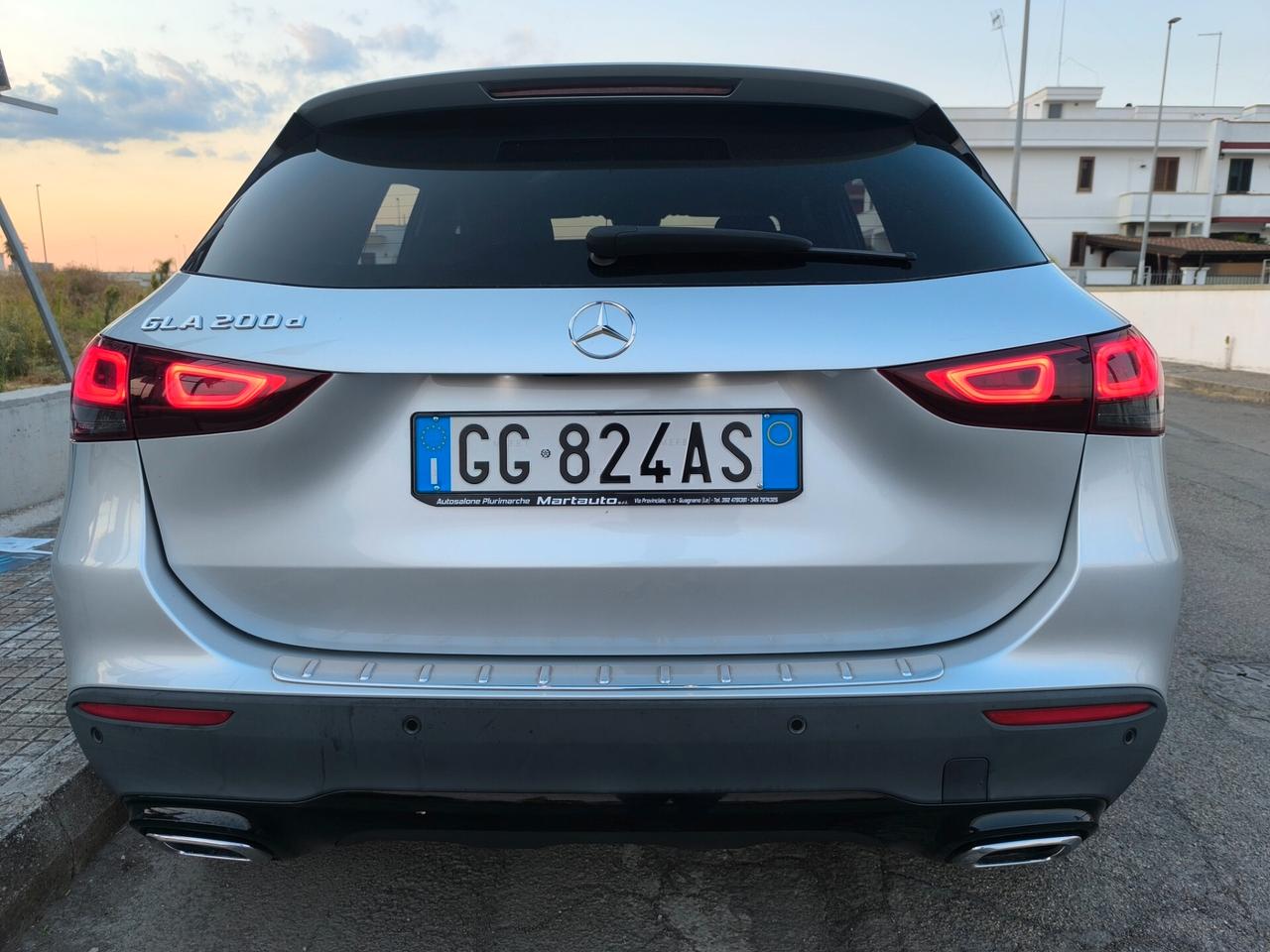 MERCEDES BENZ GLA 200 CDI 150cv SPORT PLUS LUCI AMBIENT