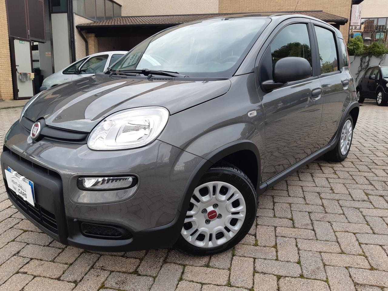 Fiat Panda 1.0 FireFly S&S Hybrid SOLO 17000KM