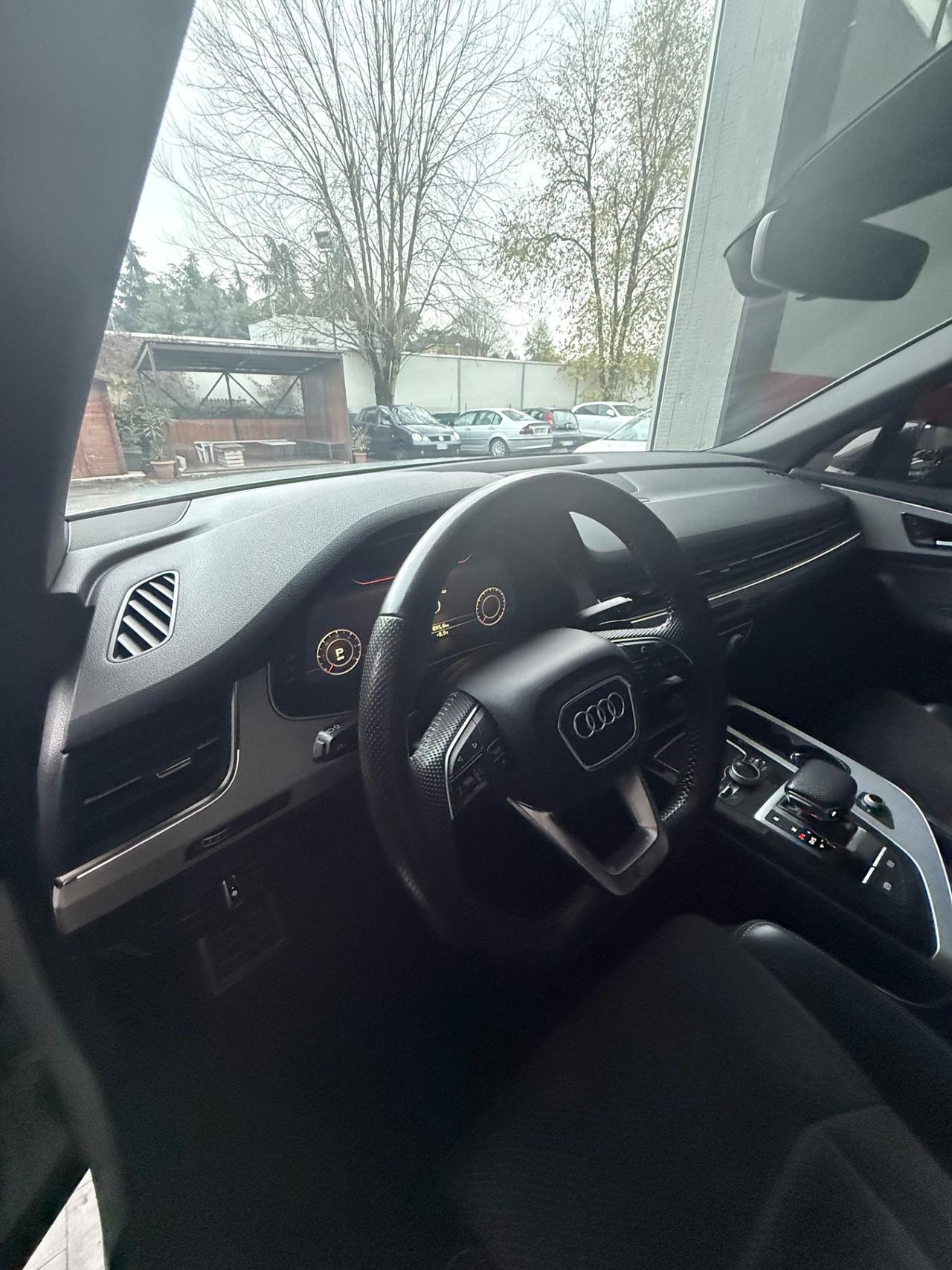 Audi Q7 50 TDI quattro tiptronic Business
