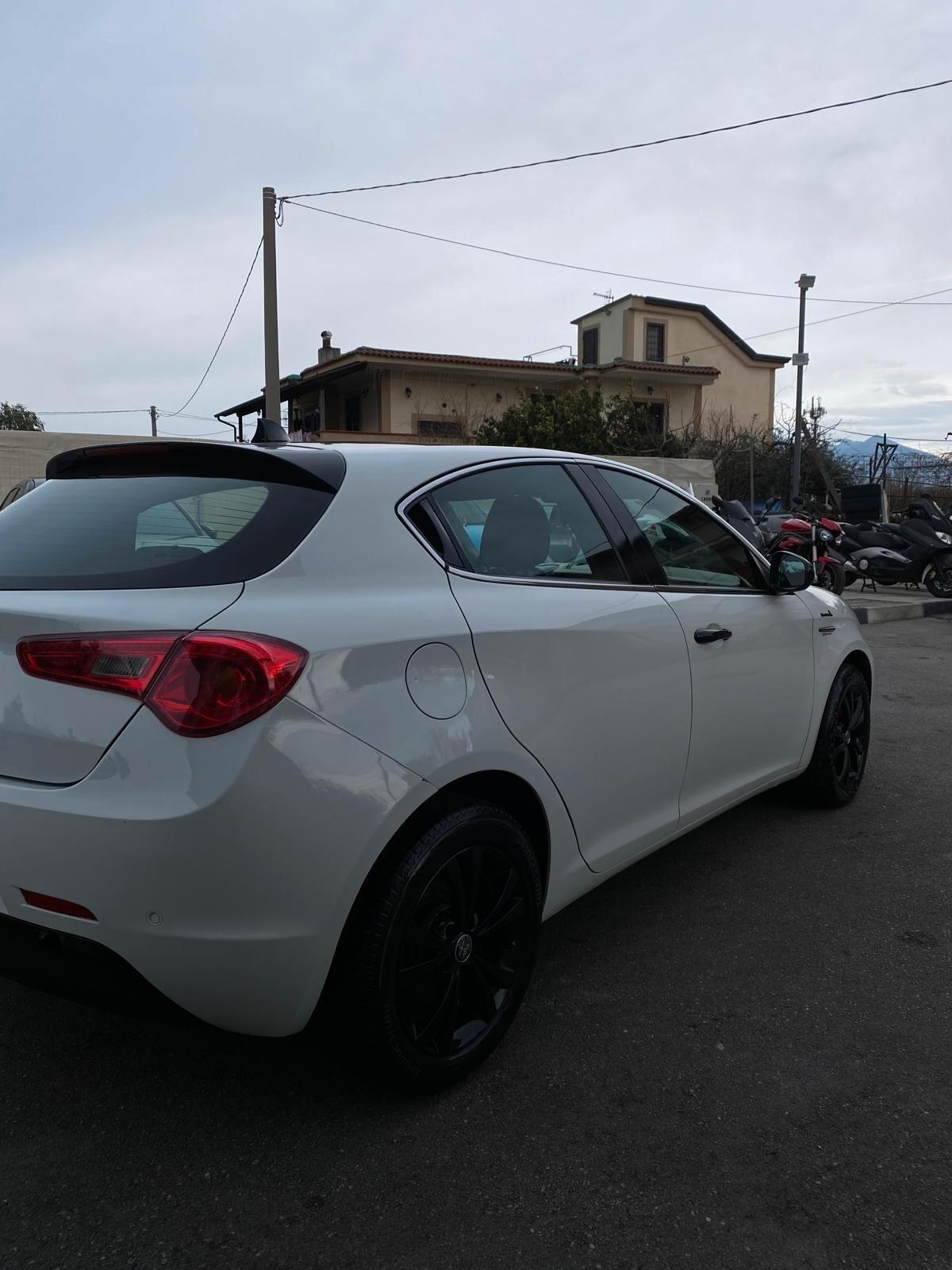 Alfa Romeo Giulietta 1.6 JTDm 105CV