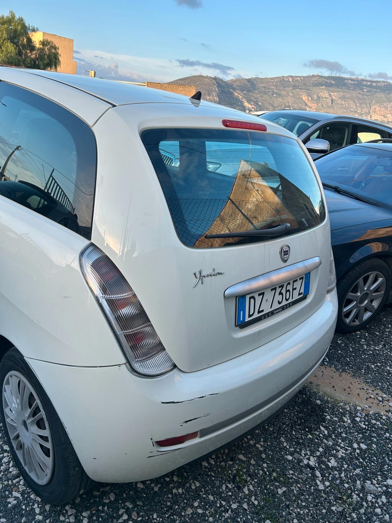 Lancia Ypsilon 1.2 Argento