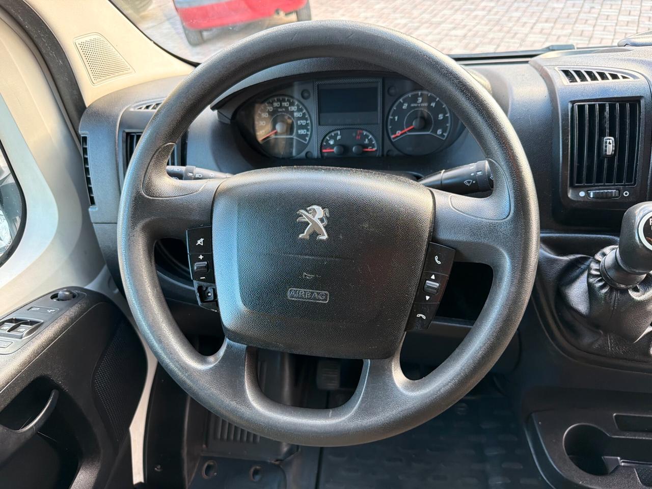 Peugeot Boxer 328 2.2 BlueHDi 120 S&S PC-TN Furgone