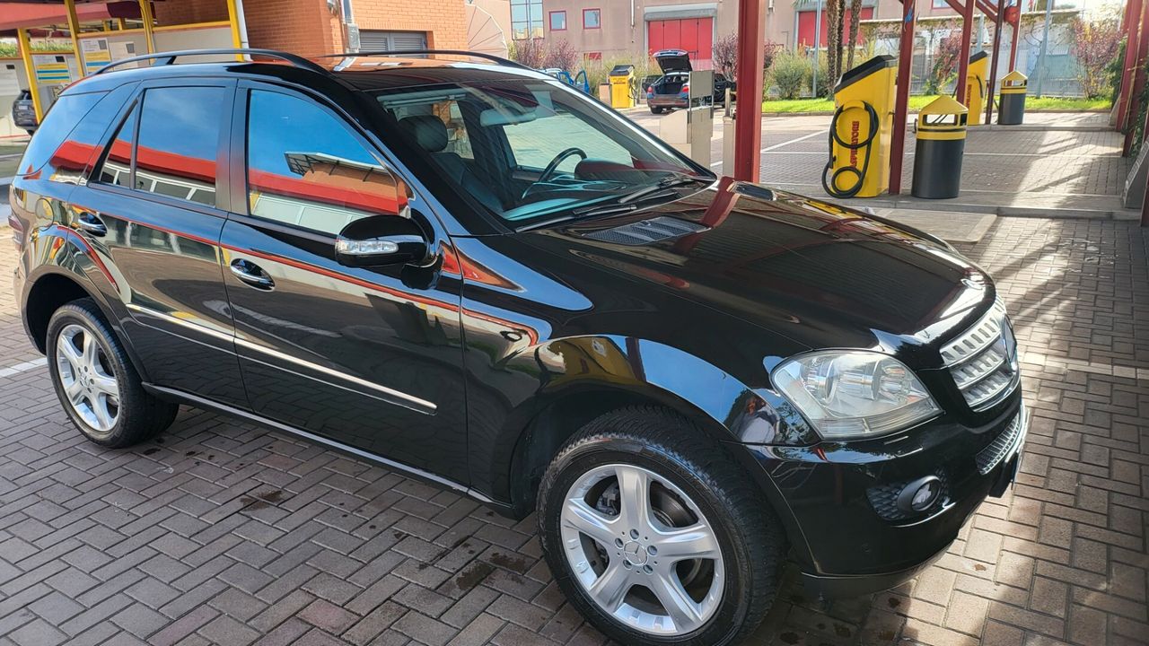 Mercedes-Benz Ml 320 2005 photo 2
