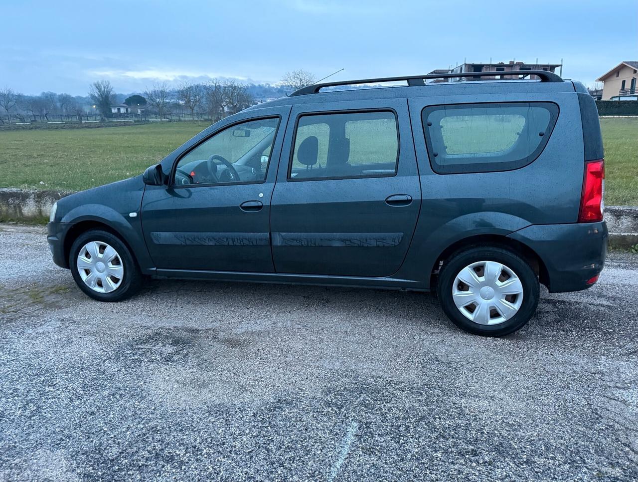 Dacia Logan MCV 1.6 GPL 7 Posti Lauretane