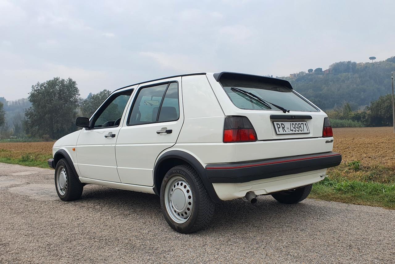 Volkswagen Golf 1.8 Syncro 5p.