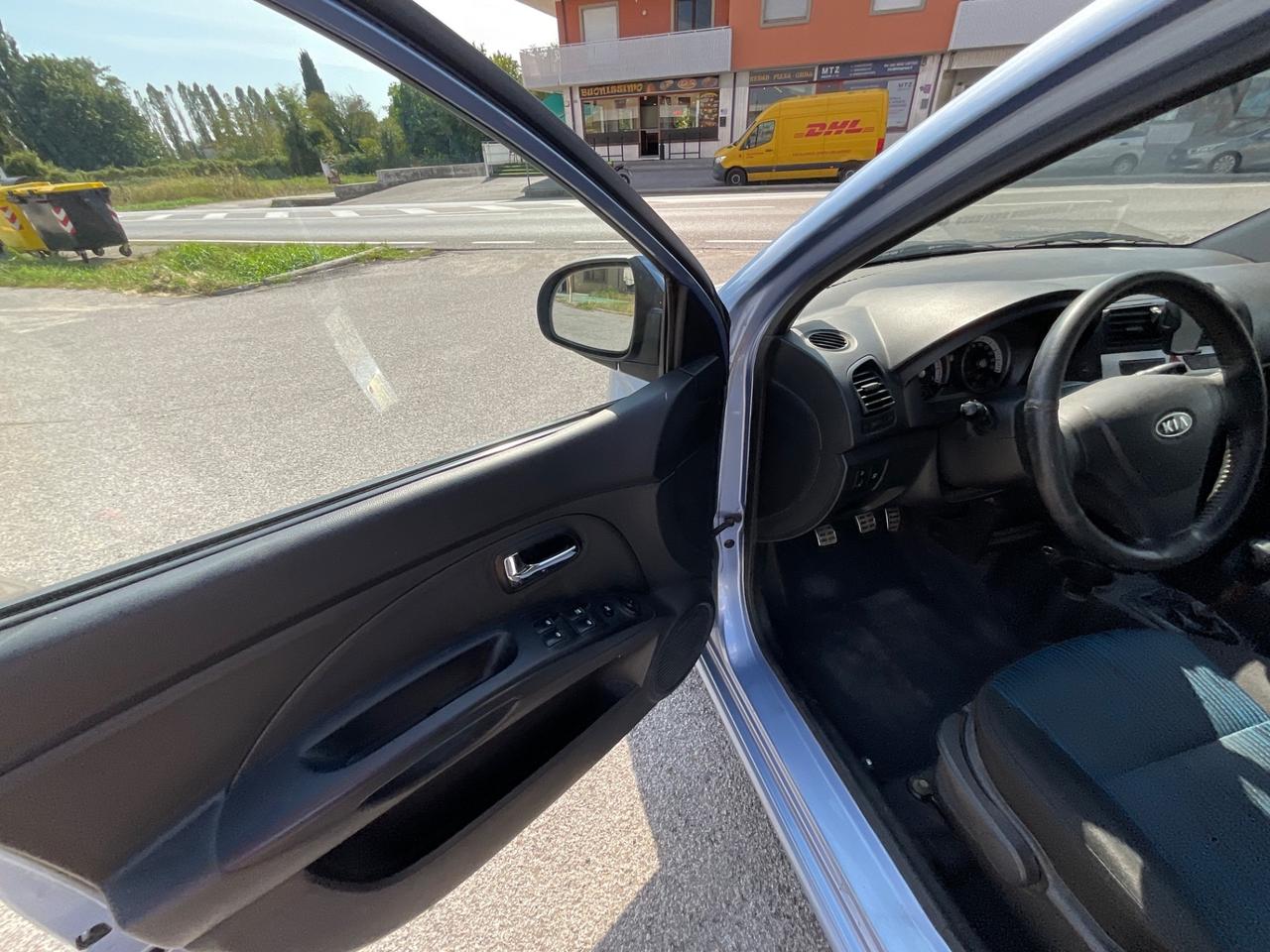 Kia Picanto 1.1 12V Hot Bi-Fuel