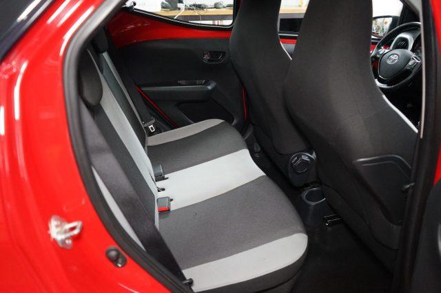 TOYOTA Aygo 1.0 VVT-i 69 CV 5 porte x-cool