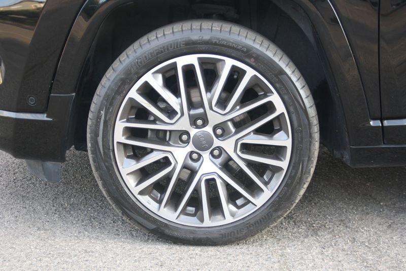 Jeep Compass e-Hybrid 1.5 Turbo MHEV T4 96kW Summit DDCT