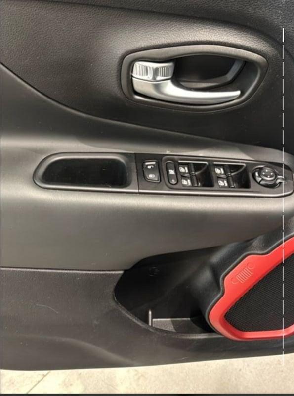 Jeep Renegade 4xe 1.3 T4 PHEV 240cv Trailhawk 4xe Auto