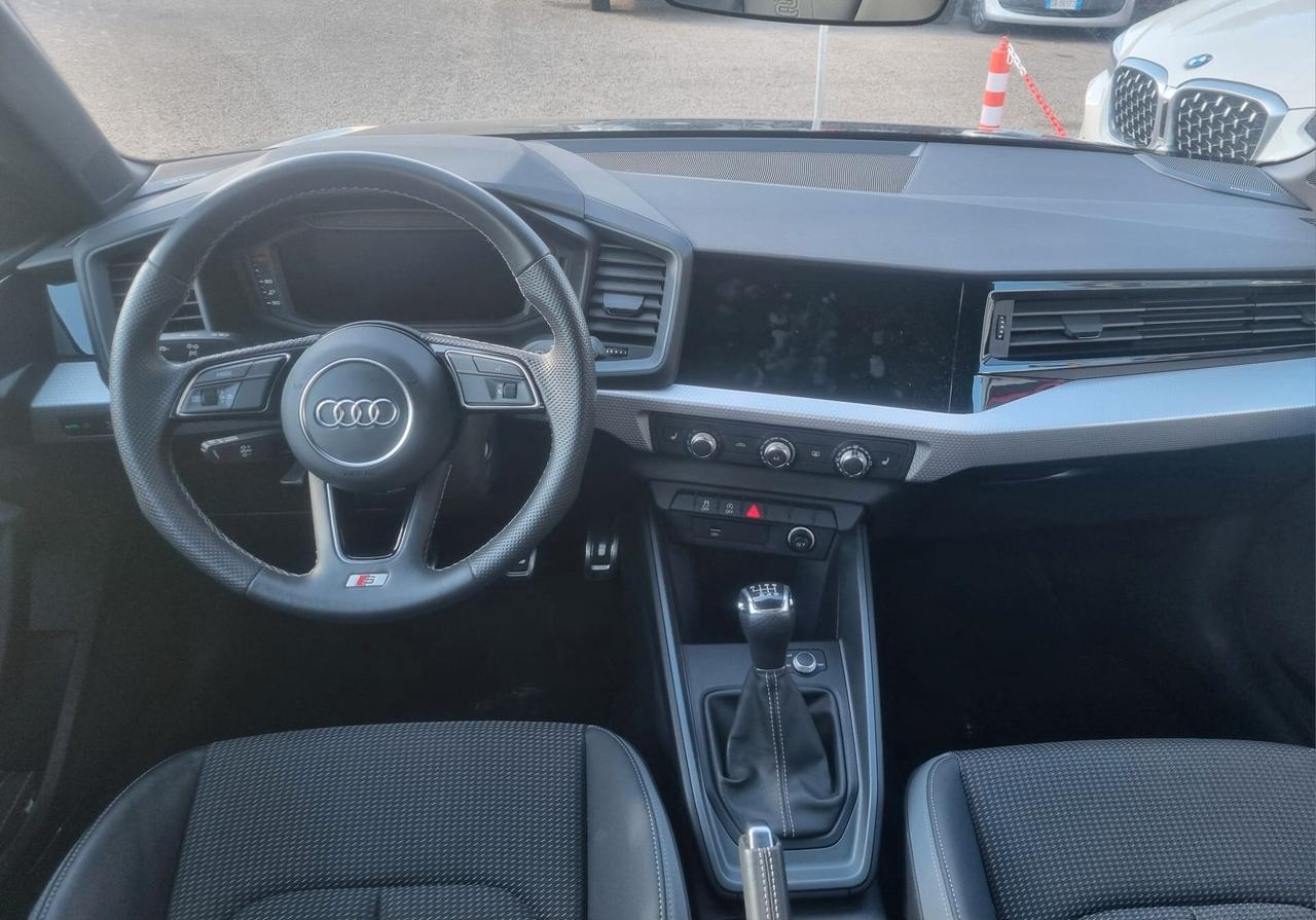 Audi A1 citycarver 35 TFSI