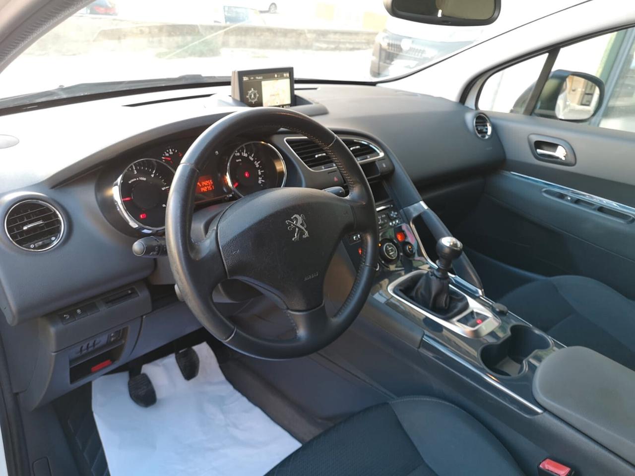 PEUGEOT 3008 1.6 HDi 115 CV Active 2015
