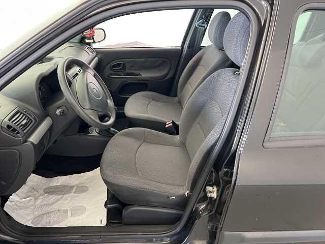 Renault Clio Storia 1.2 5 porte GPL Confort