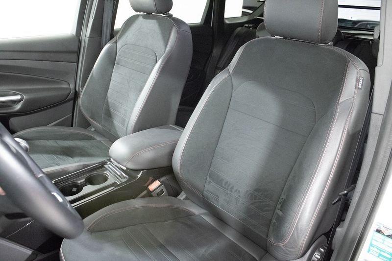 Ford Kuga 1.5 TDCI 120cv 2WD ST-Line N1