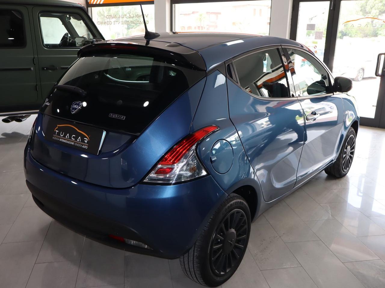 Lancia Ypsilon Silver 1.0 FireFly MHEV #10555