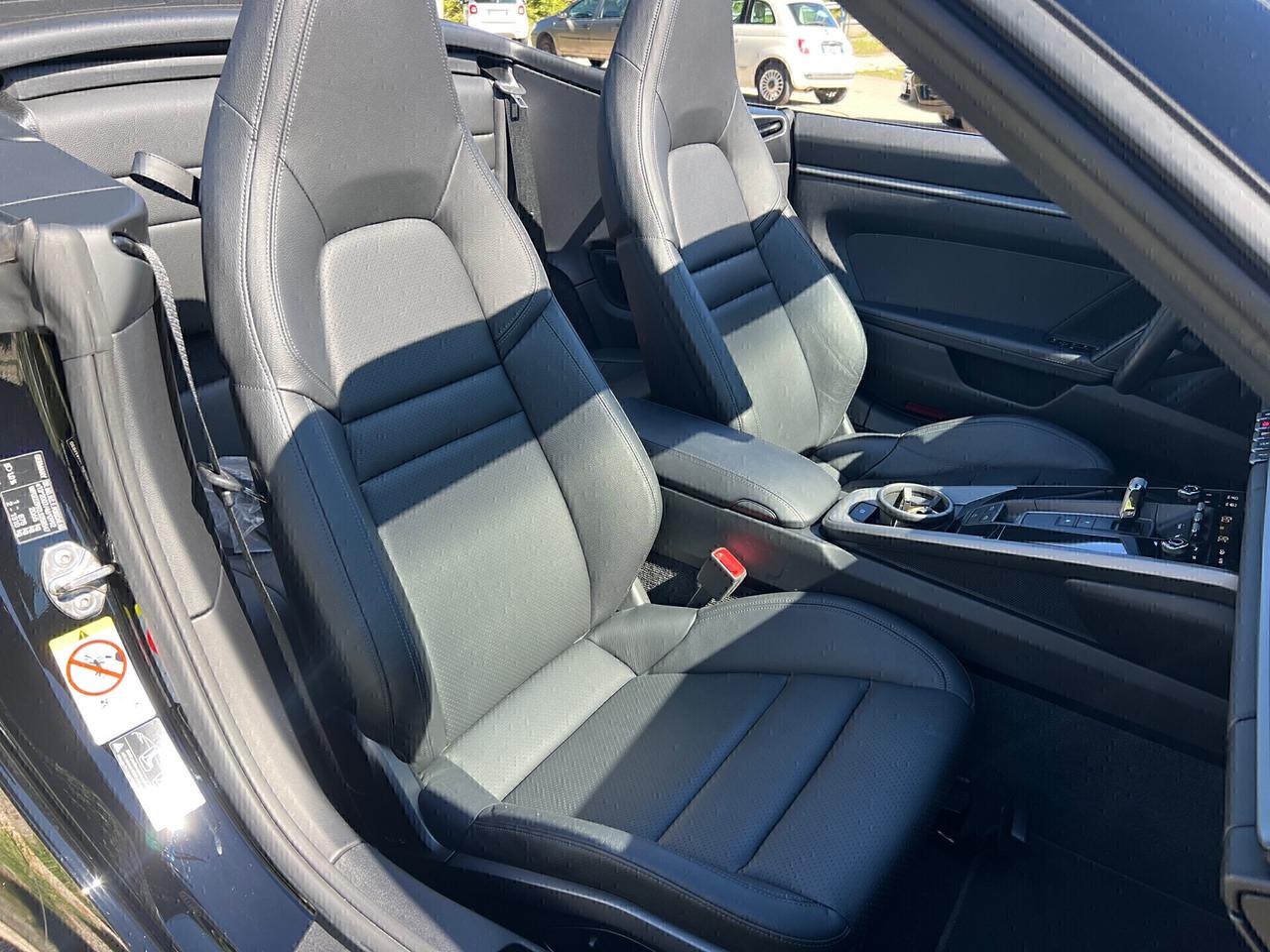 Porsche 992 Carrera 4S Cabrio-2019"KM 21.000"