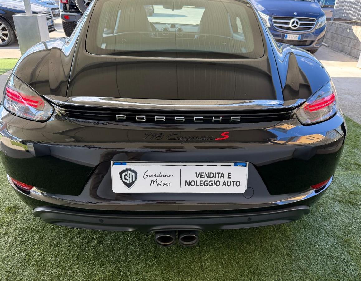 PORSCHE - 718 cayman -