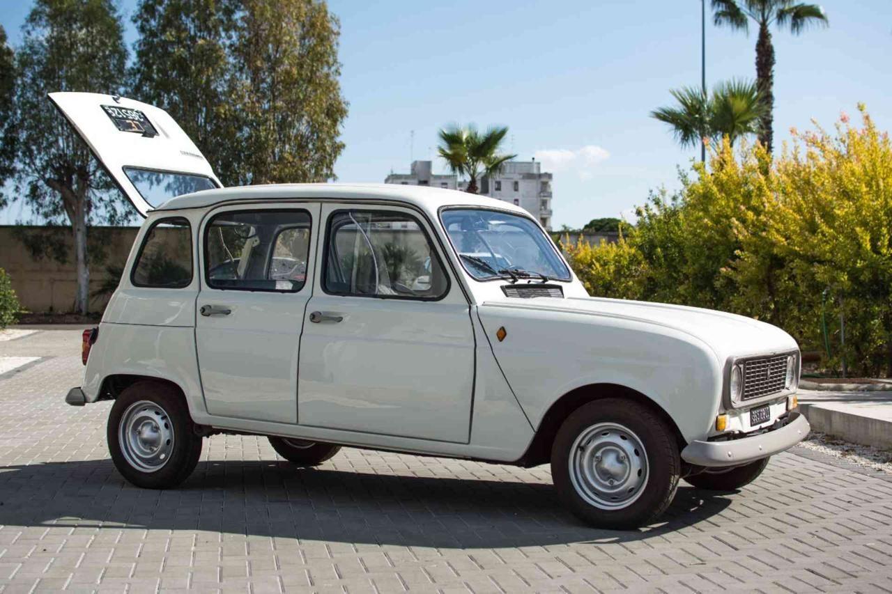 Renault R 4 RENAULT 4